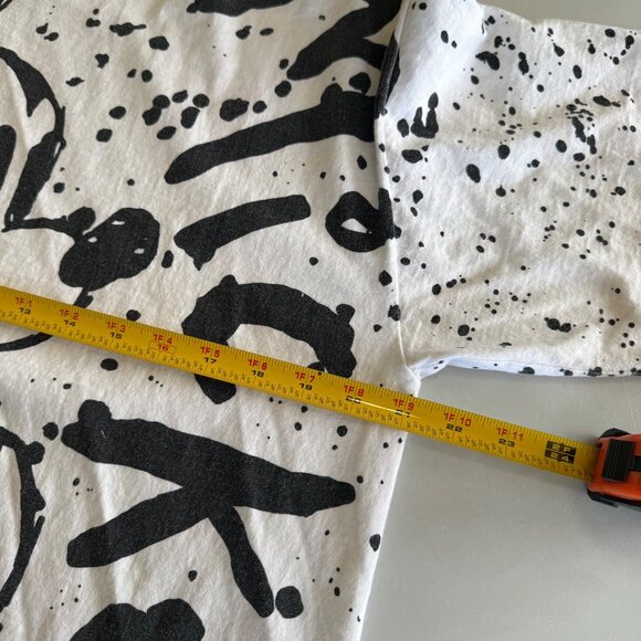 VTG Disney Originals Mickey Mouse Splatter AOP USA Made T Shirt Adult Onesize - Picture 8 of 9